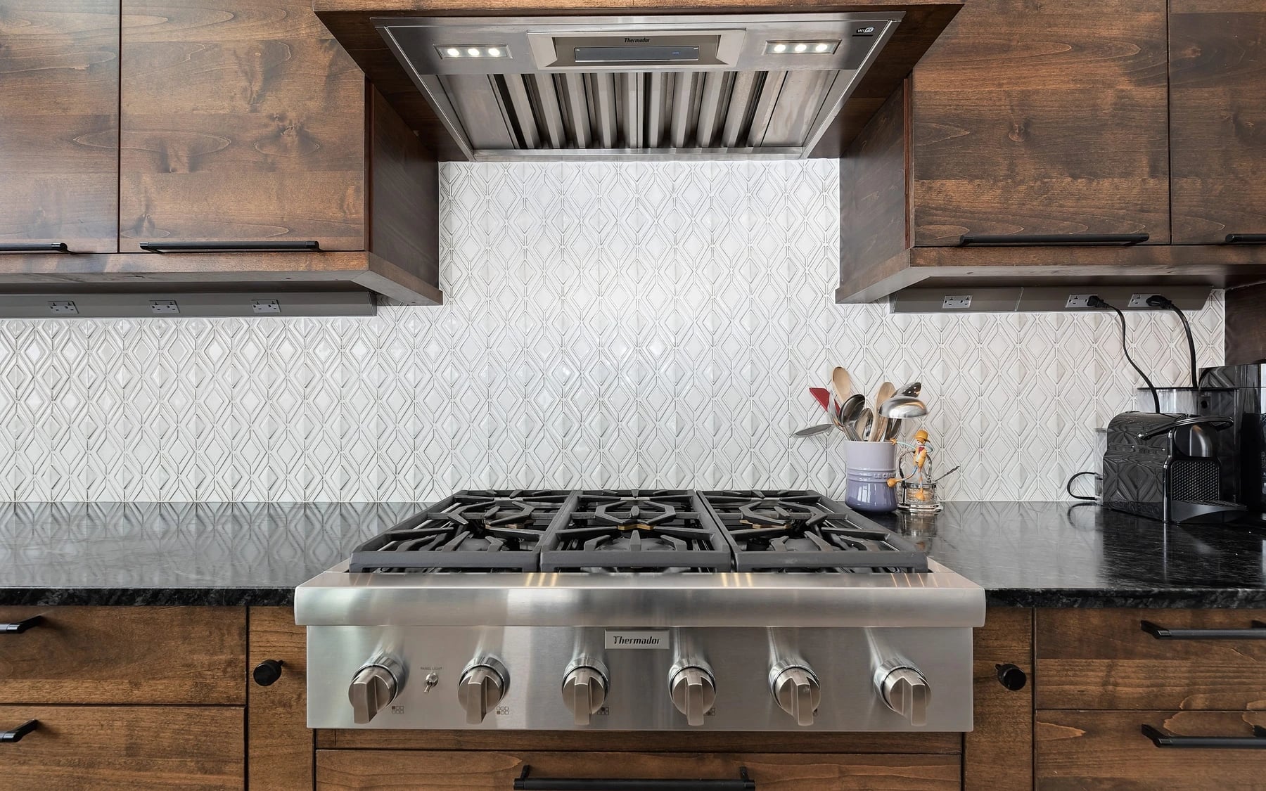 Contemporary Hideaway: photo 13 of 53