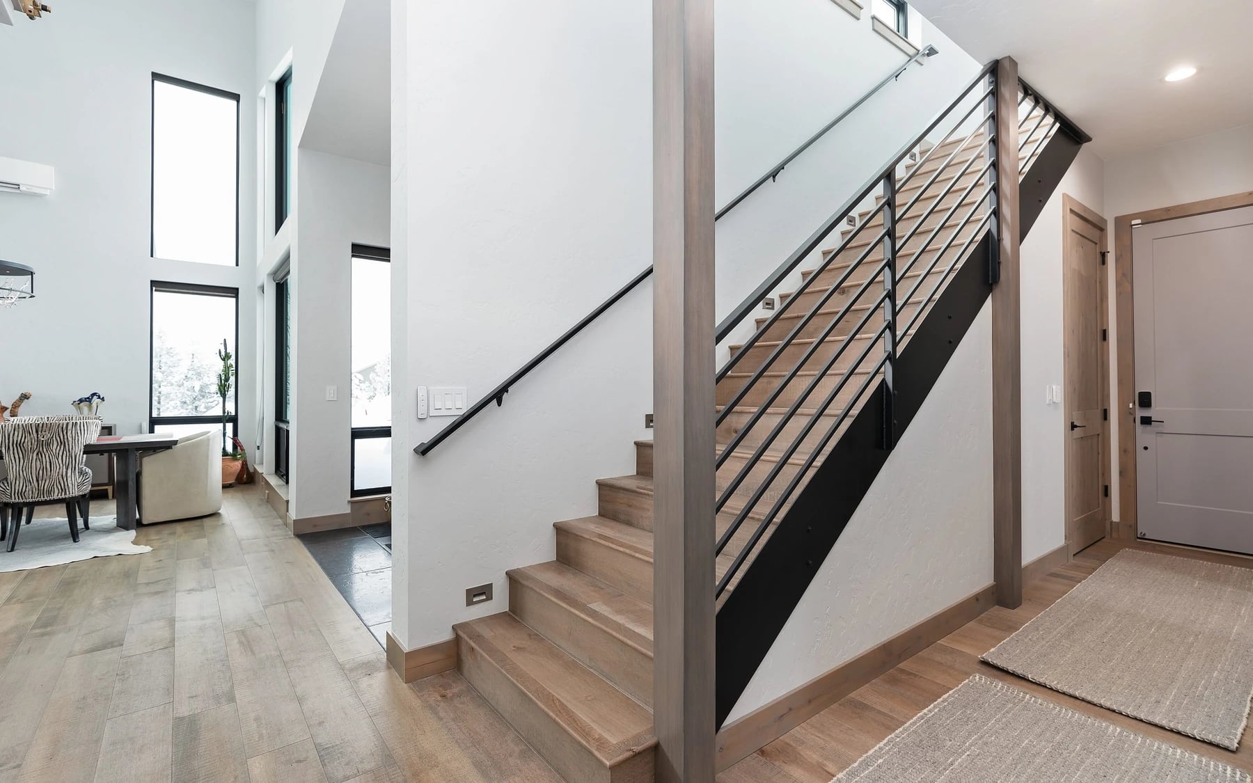 Contemporary Hideaway: photo 3 of 53