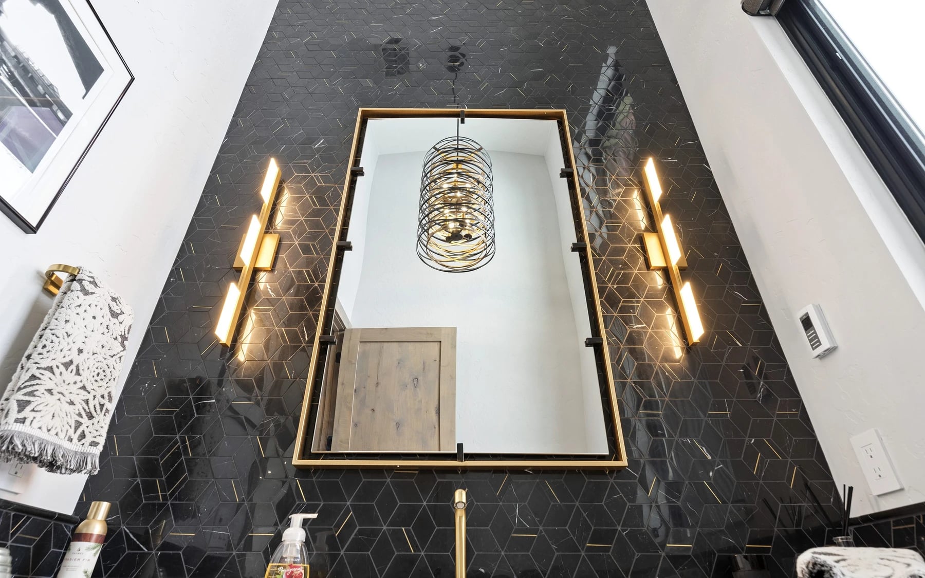 Contemporary Hideaway: photo 21 of 53