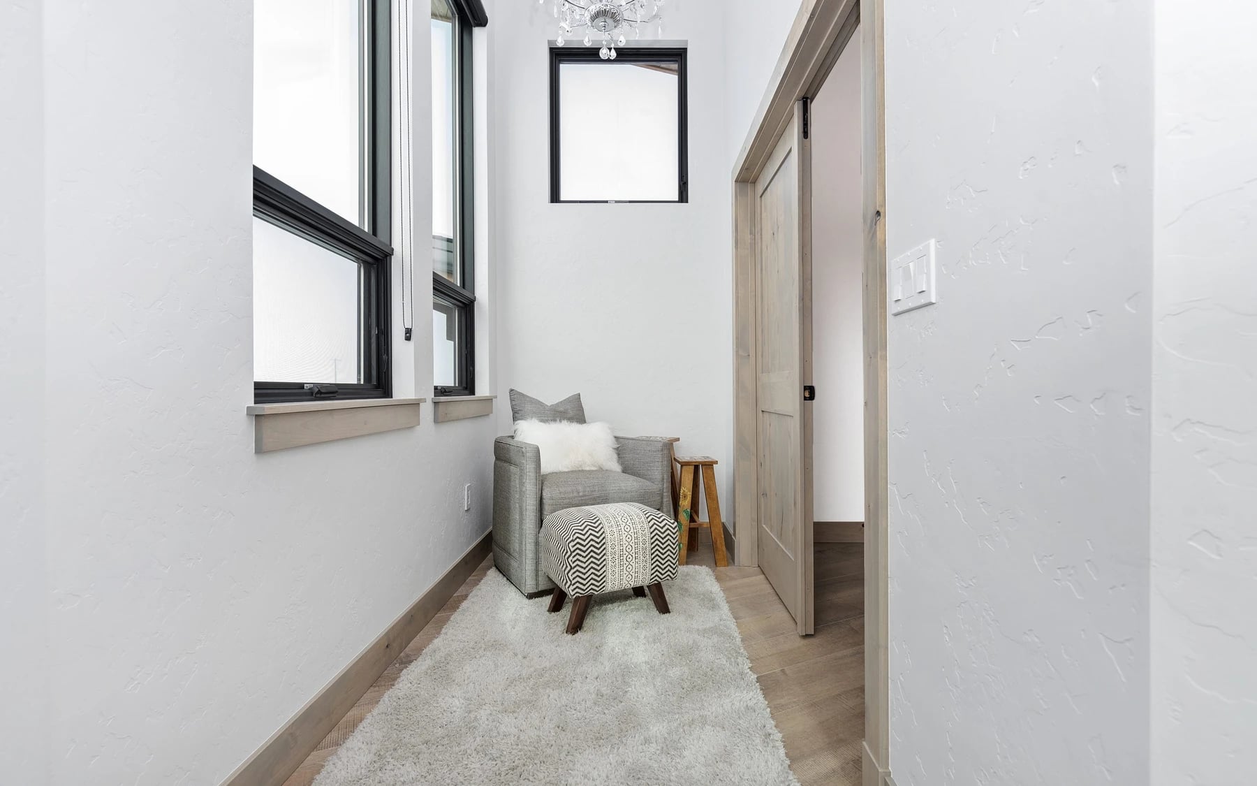 Contemporary Hideaway: photo 28 of 53