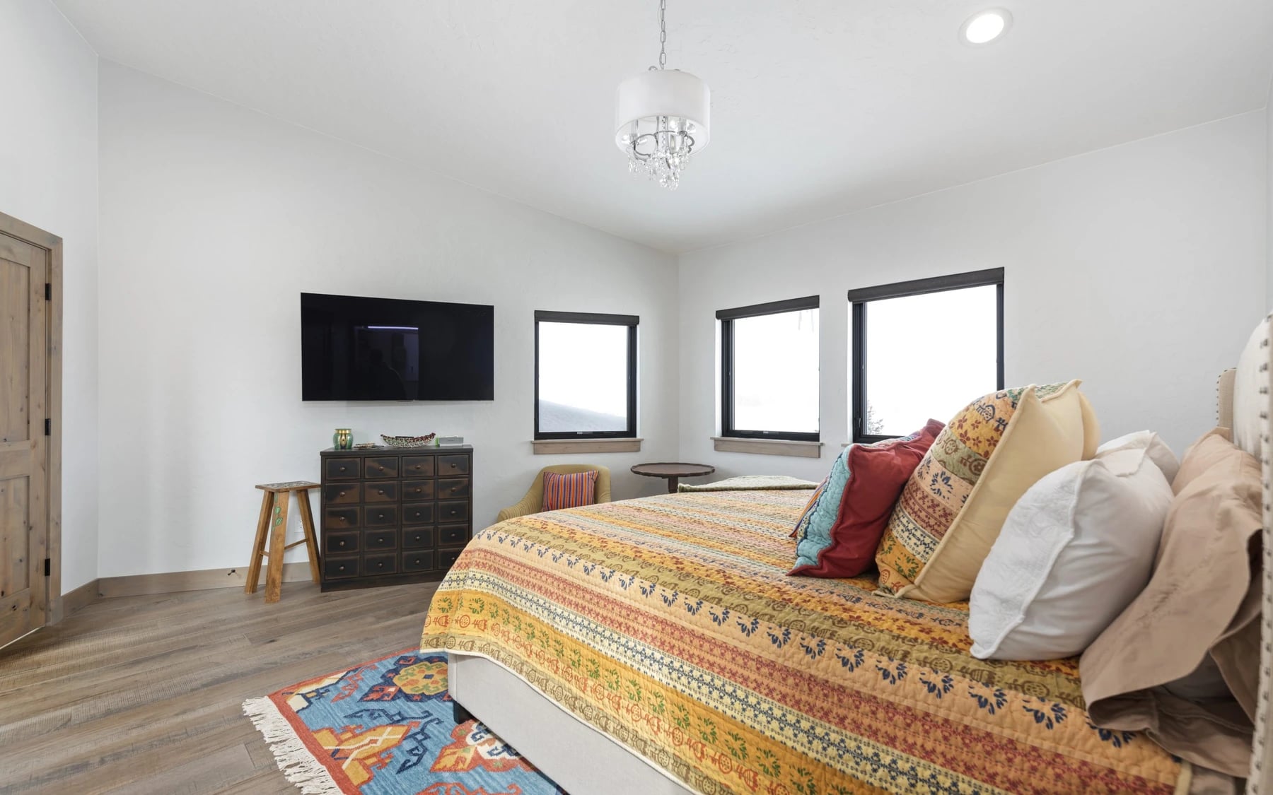 Contemporary Hideaway: photo 30 of 53