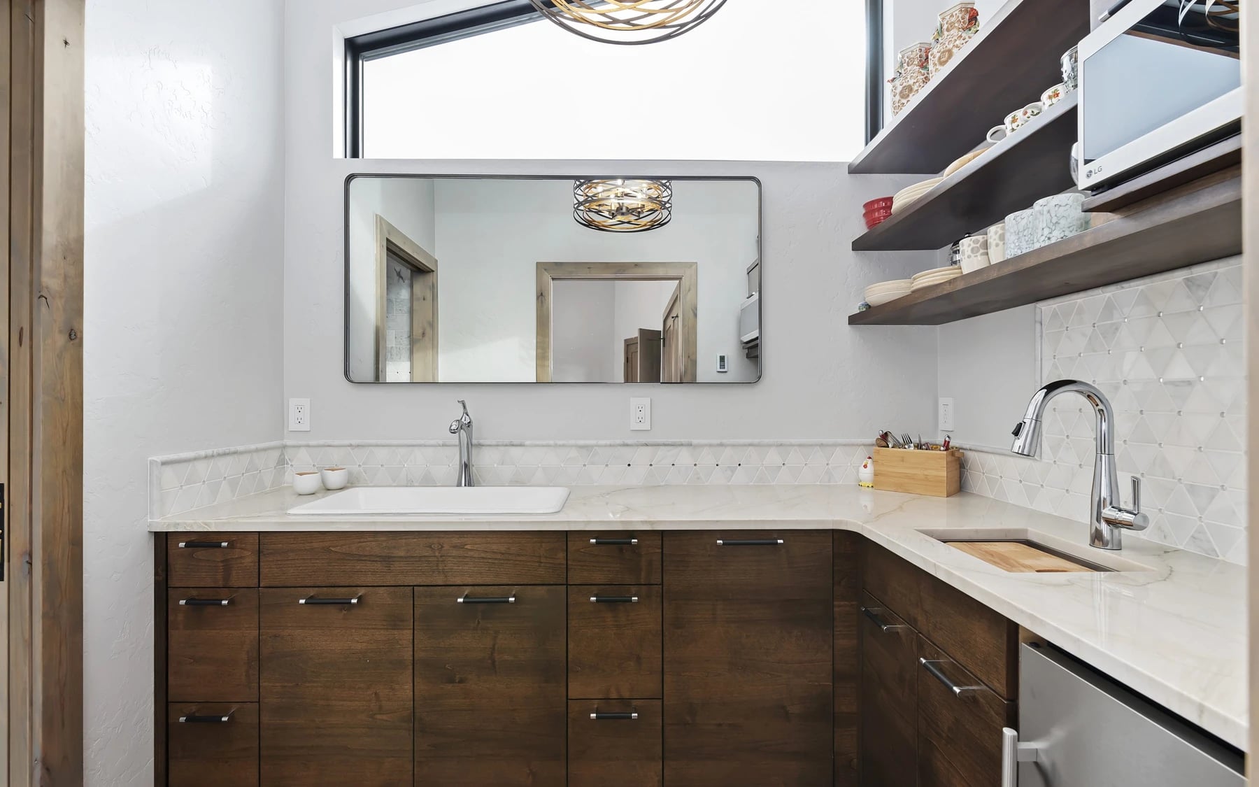 Contemporary Hideaway: photo 31 of 53