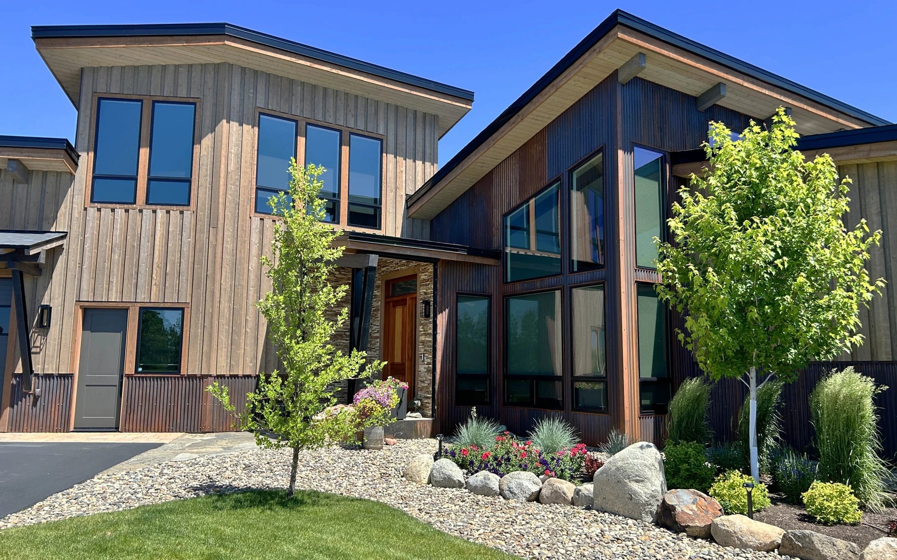 Contemporary Hideaway: photo 39 of 53