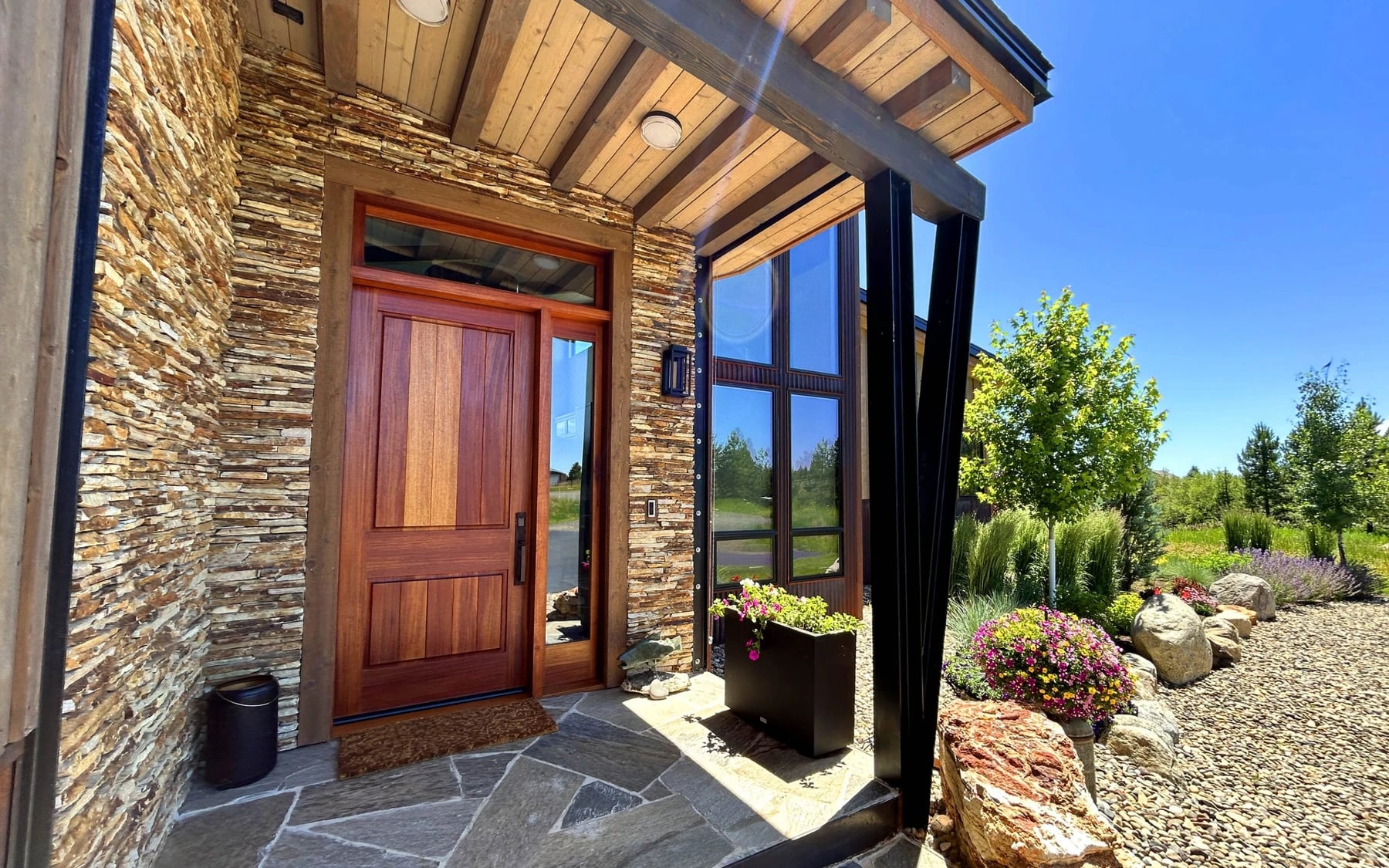 Contemporary Hideaway: photo 40 of 53