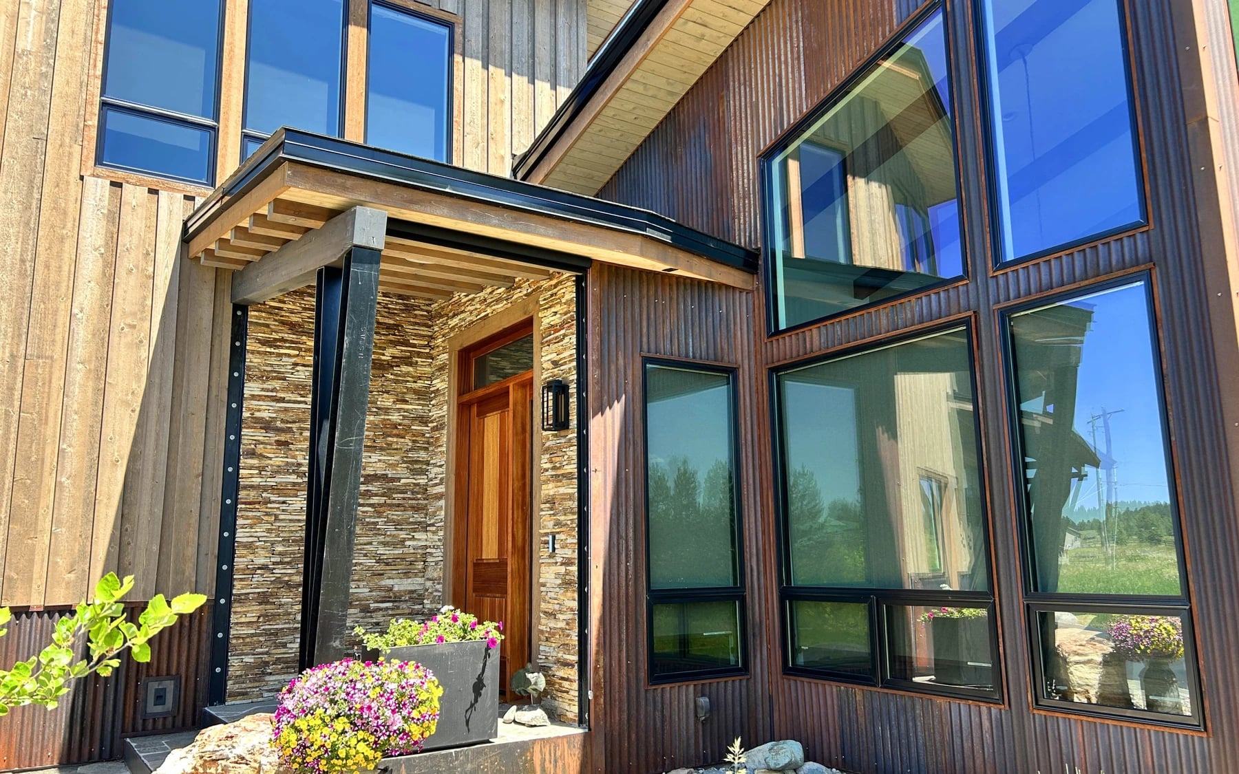 Contemporary Hideaway: photo 46 of 53