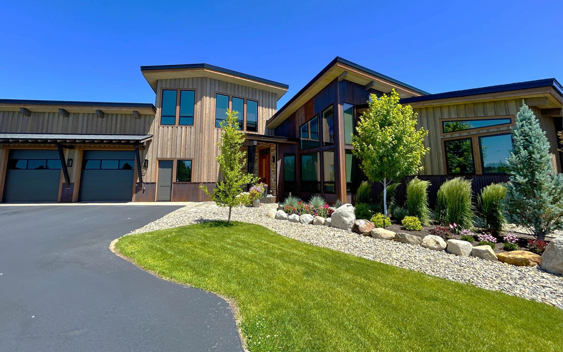 Contemporary Hideaway: photo 47 of 53