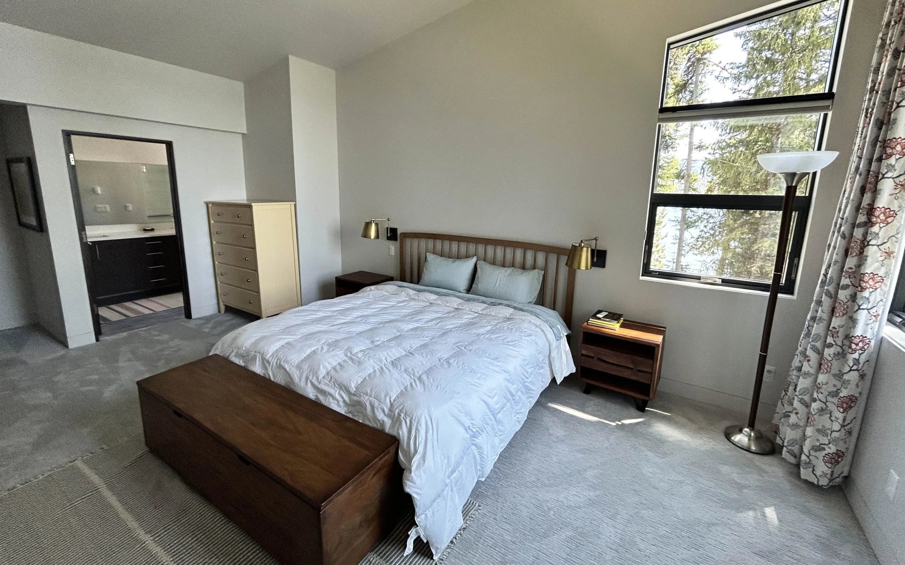 Modern Elegance, photo 51 of 52