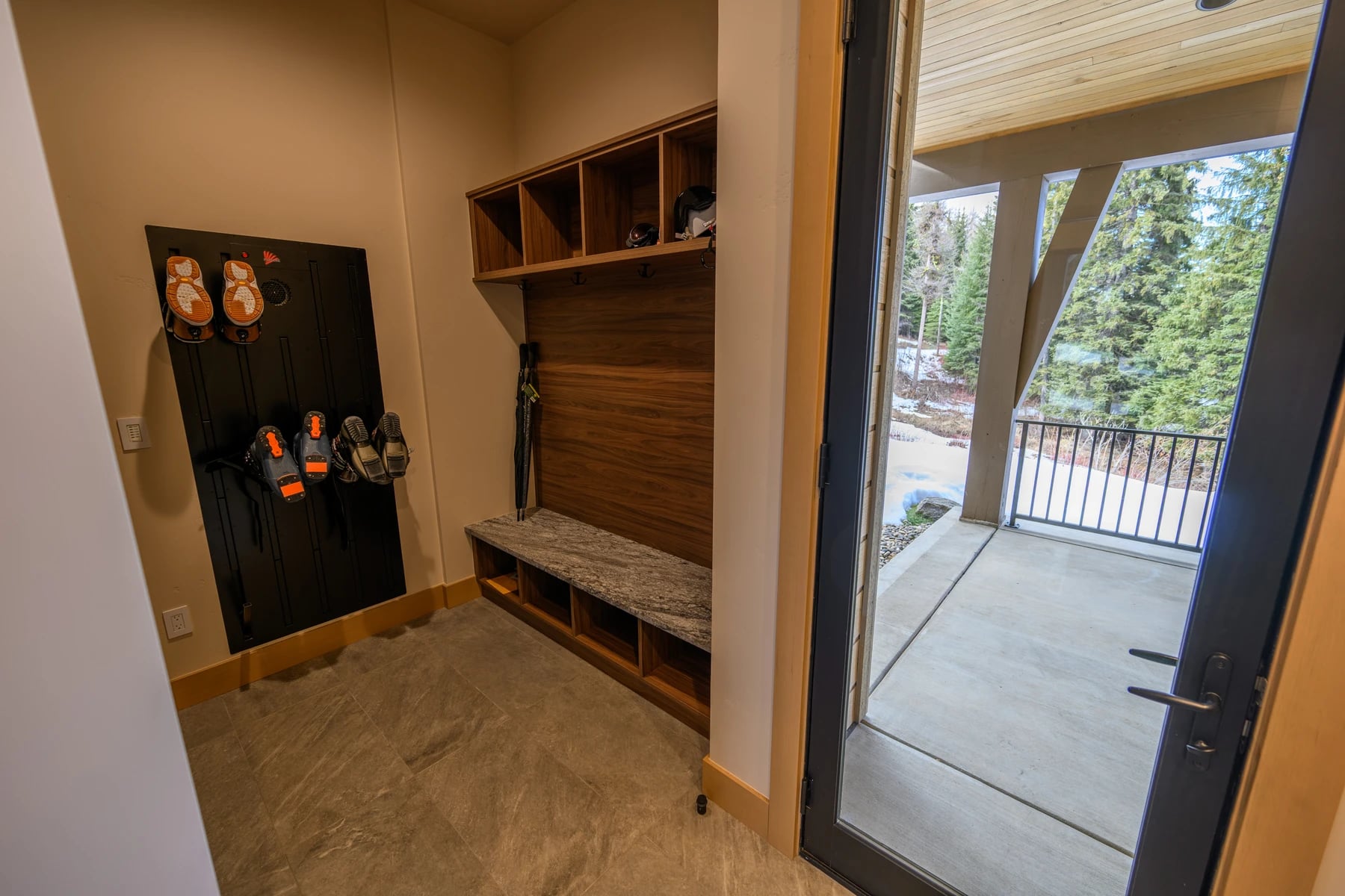 Slopeside Escape: photo 3 of 53