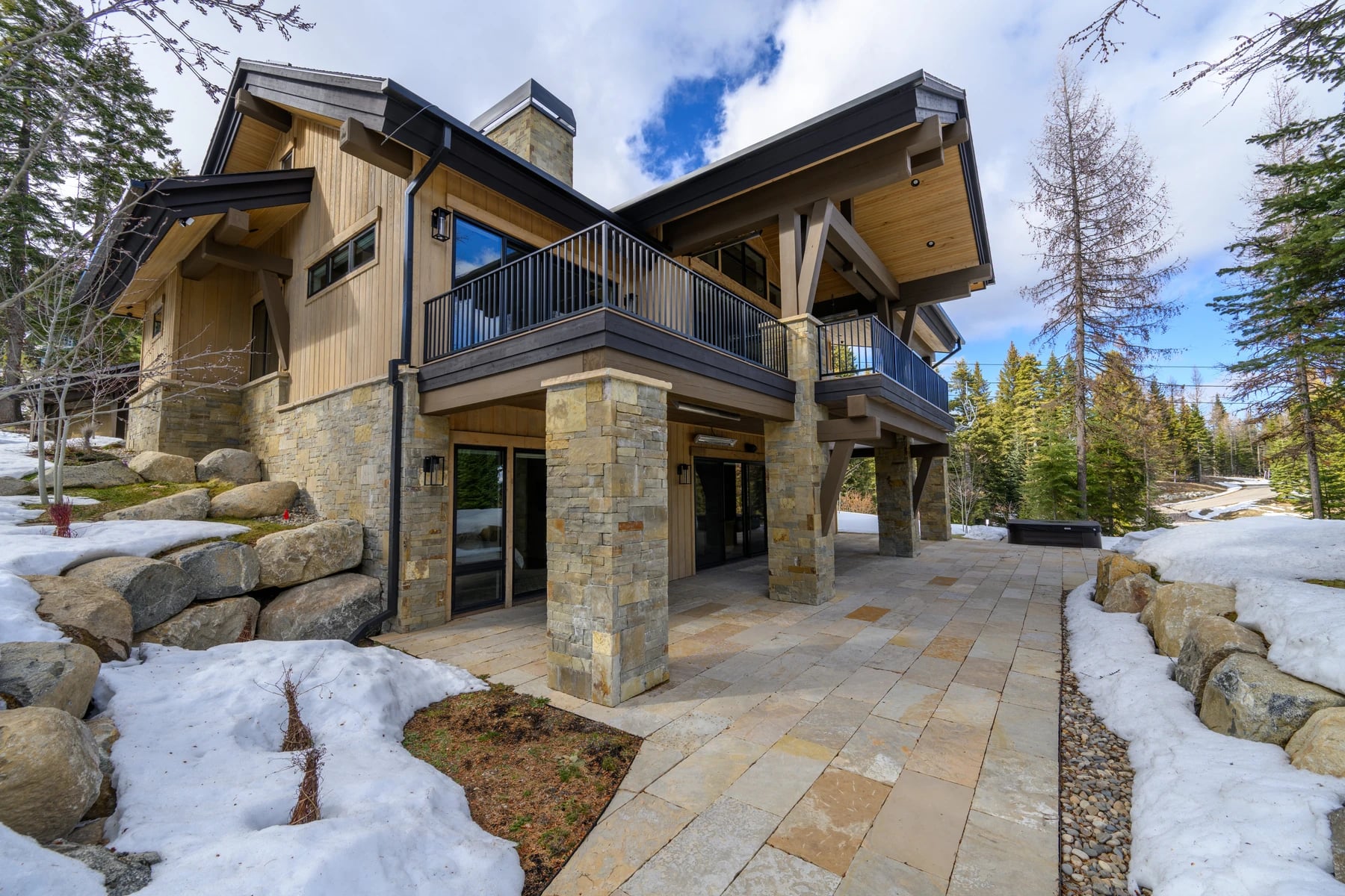 Slopeside Escape: photo 9 of 53