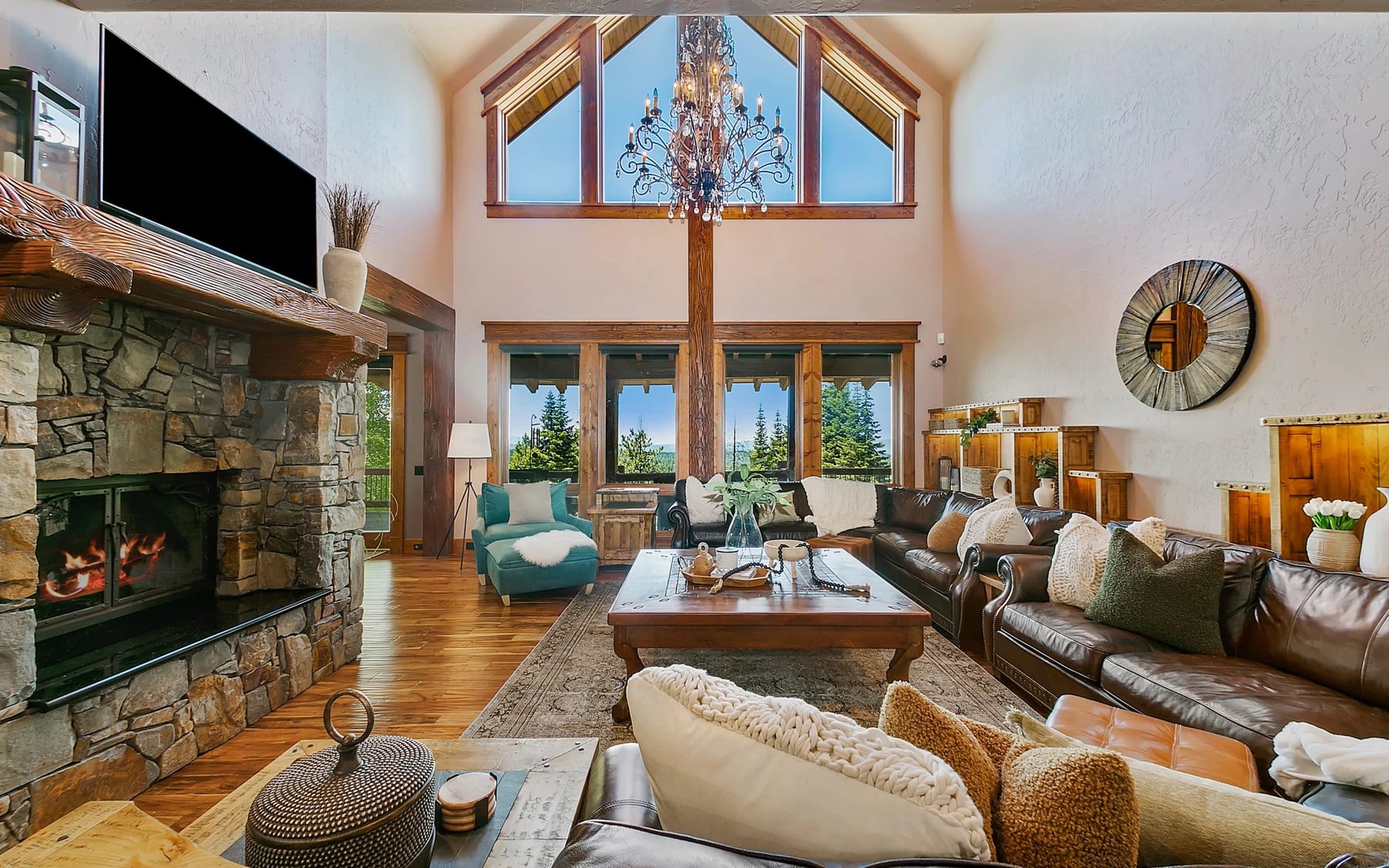 Summit Sanctuary, photo 27 of 31